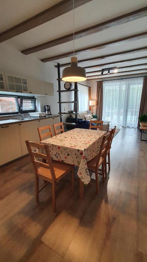 Relax Balaton Apartmanok Balatonfured Exterior photo