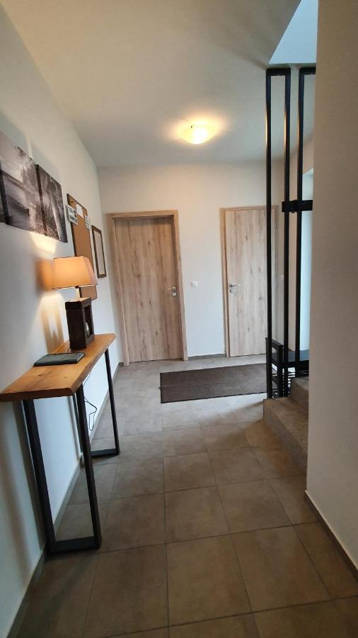 Relax Balaton Apartmanok Balatonfured Exterior photo