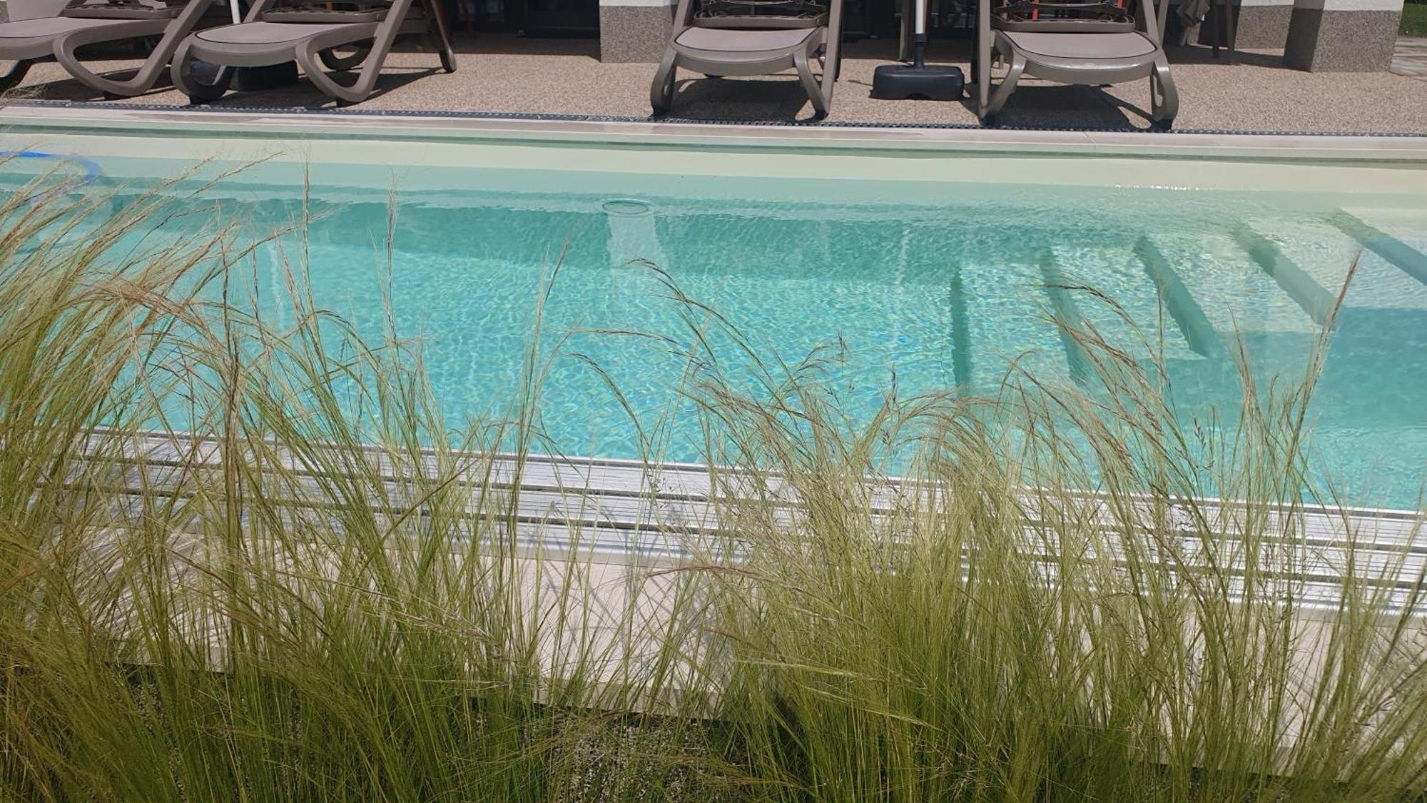 Relax Balaton Apartmanok Balatonfured Exterior photo